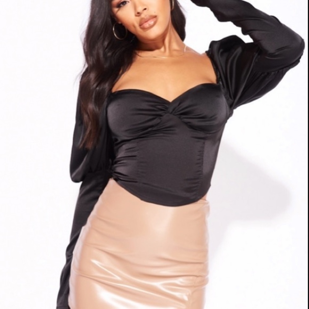 NWT❣️ BLACK SATIN PUFF SLEEVE CORSET TOP 😍 - Picture 9 of 16